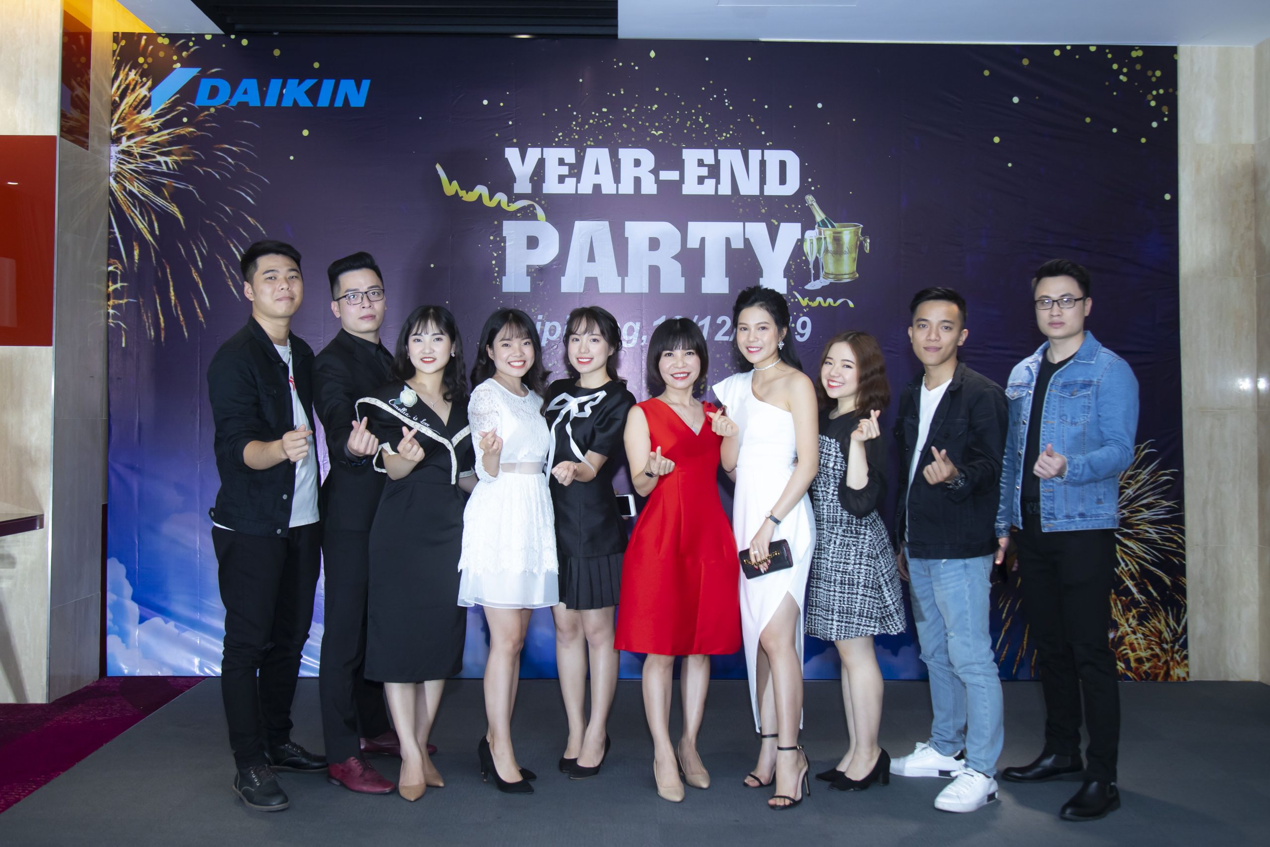 Chụp ảnh công ty Daikin Hải Phòng Year End Party