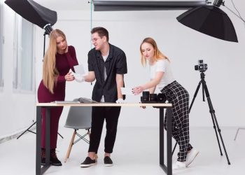 Chup-anh-cho-be-va-chup-anh-gia-dinh